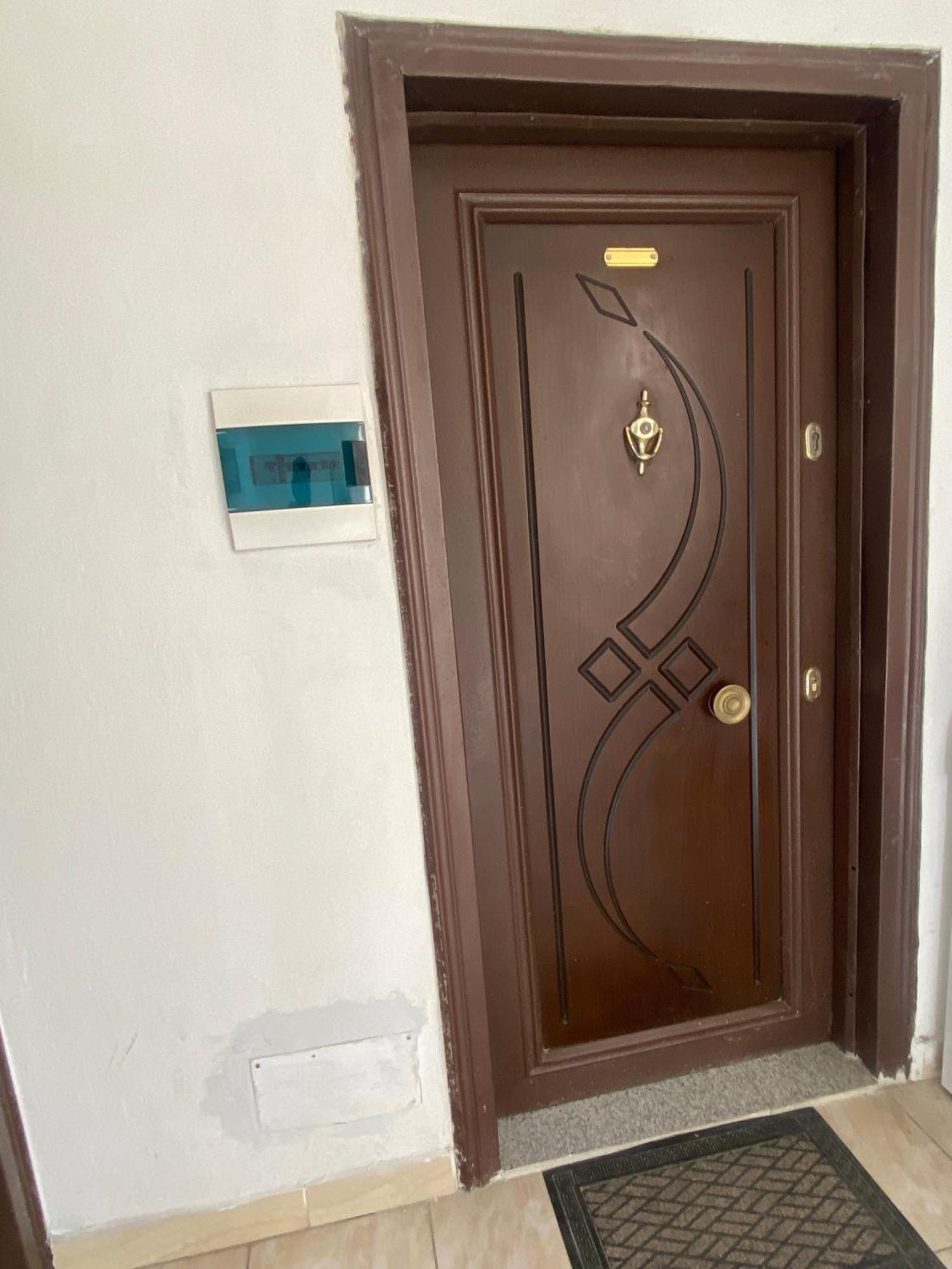 Lovely 2-Bedroom With Greenery View ドゥラス エクステリア 写真